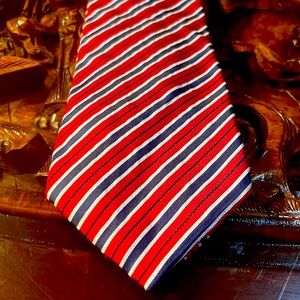 Banana Republic 100% Silk Neck Tie classic red and blue stripe
